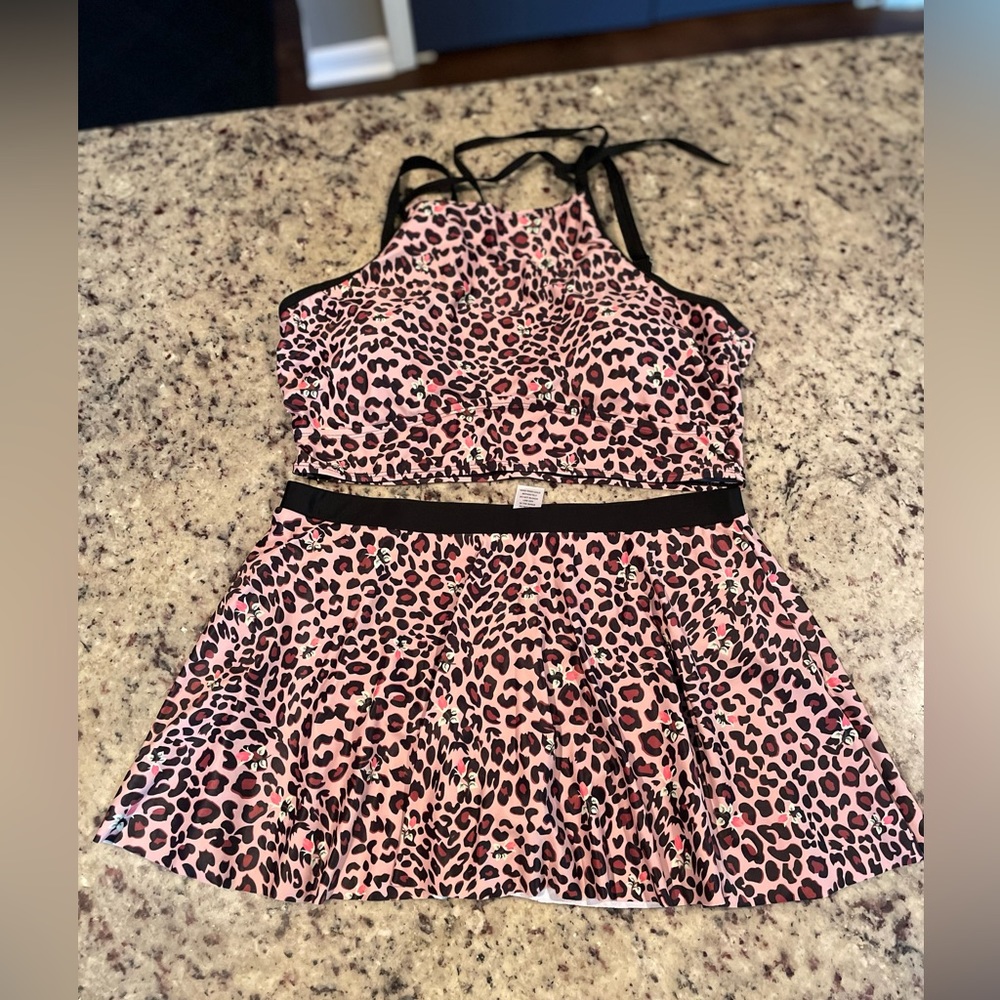 Two piece swimsuit, XL, new without tags